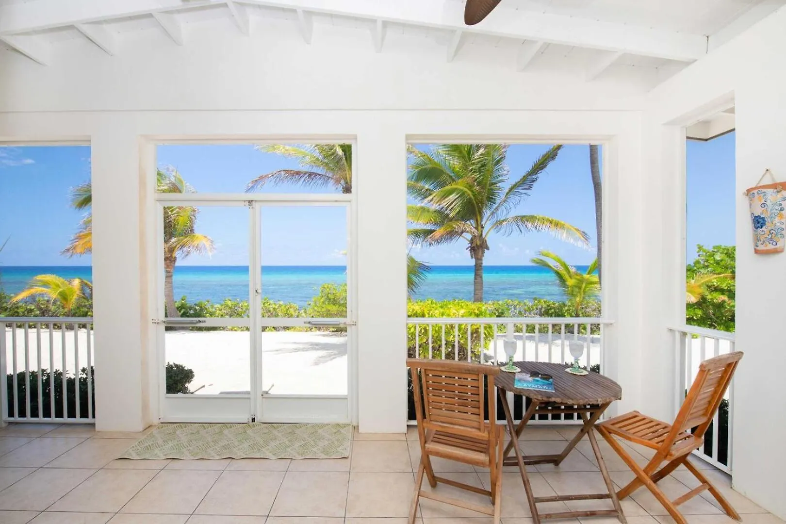 Conched Out By Grand Cayman Villas Old Man Bay 度假居